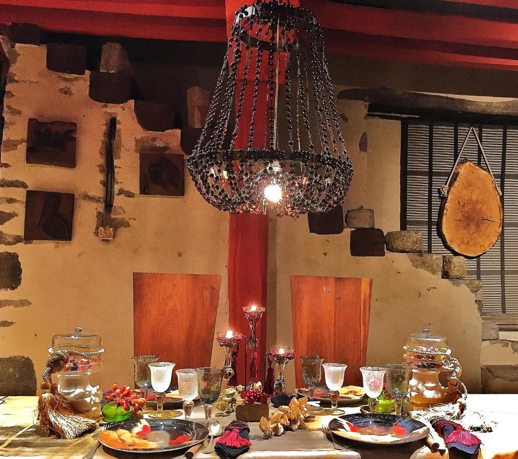 Chateau De La Chasse-Guerre Bed & Breakfast Hardanges Екстериор снимка